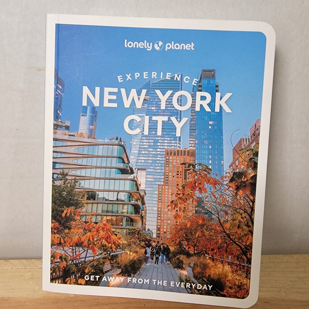 BOOK Lonely Planet "Experience New York City Get Away From The Everyday" w/ Map